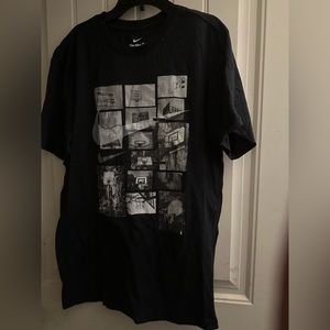 NEW Nike Graphic BASKETBALL Tee Men's MEDIUM